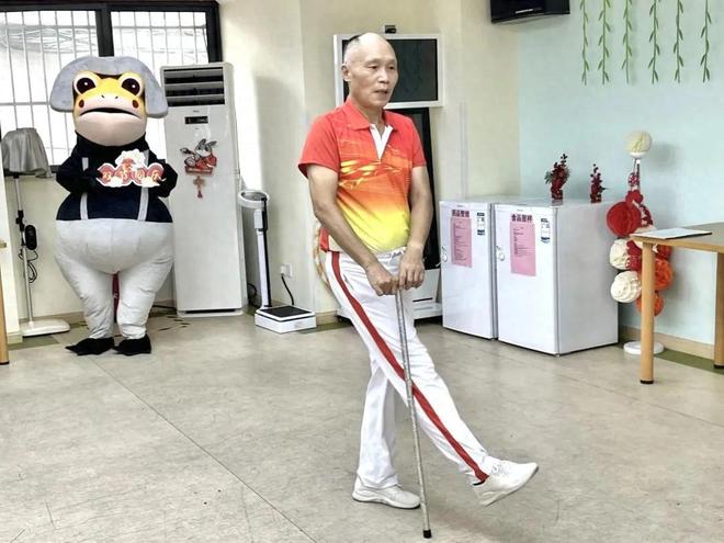 老來賽 這位運動達人說:健身是一種快樂為大家服務也是一種快樂(圖1)