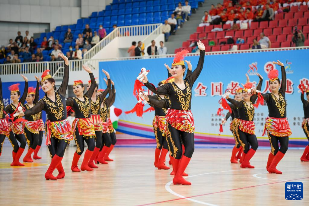 2025年全國老年人健身秧歌交流活動在新疆奎屯開幕(圖6)