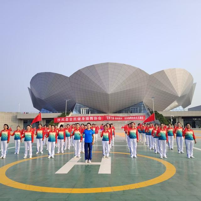 國家縣域養(yǎng)老試點的生動實踐：扶風(fēng)銀發(fā)族舞動城鄉(xiāng)“老有所樂”(圖3)